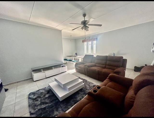 3 BEDROOM HOUSE FOR SALE IN VANDERBIJLPARK CW 6